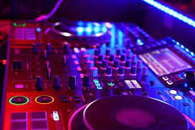 Der perfekte Beat für Ihre Veranstaltung: Eventplanung mit professionellem DJ-Service