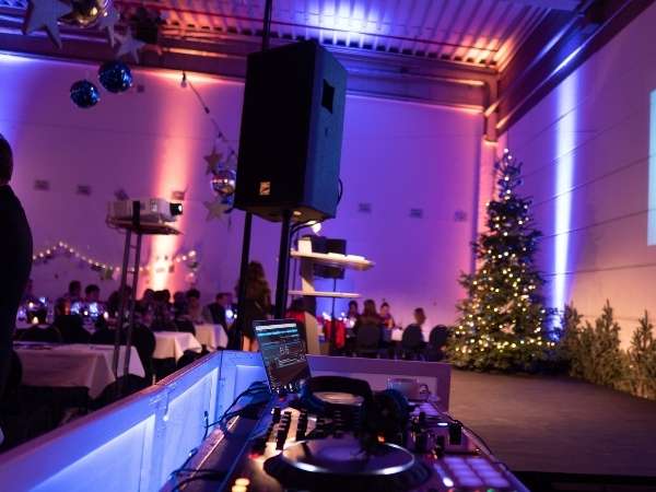 Professioneller Verleih von Veranstaltungstechnik für Ihr nächstes Event