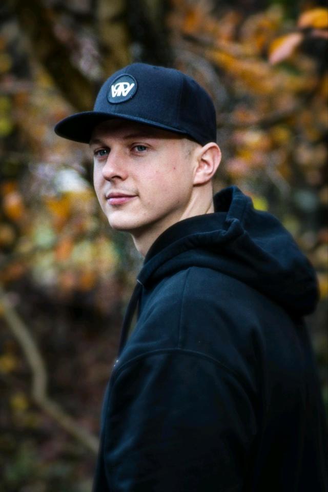 Dein Event DJ: Die musikalische Seele deiner Feier