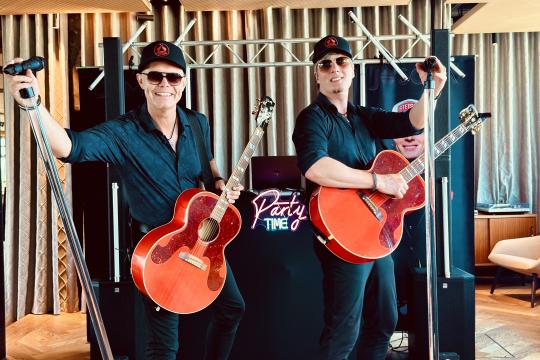 Der perfekte Soundtrack für Ihre Hochzeit in Rheinland-Pfalz: Erfahrene DJs sorgen für unvergessliche Momente