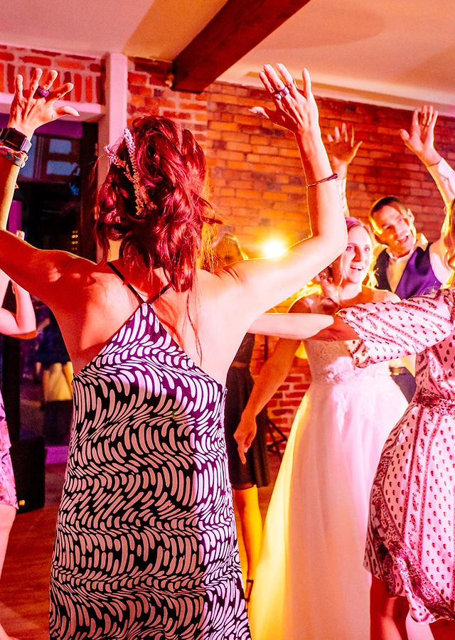 Club DJ Gesucht: Bringen Sie die Party zum Leben!