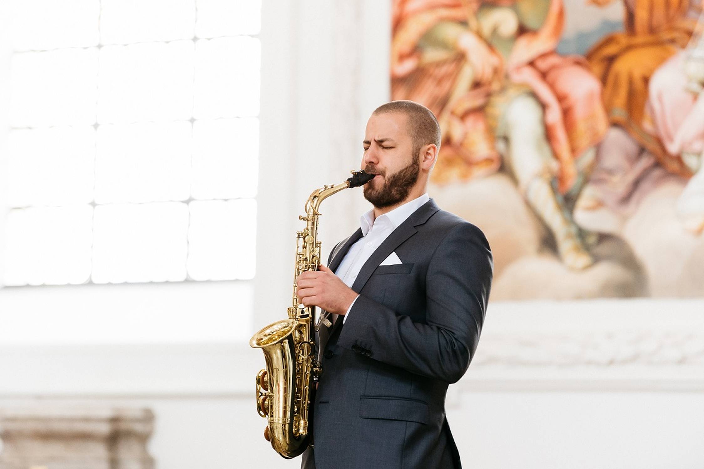 Saxophonist DJ: Die Fusion von Live-Musik und elektronischen Beats
