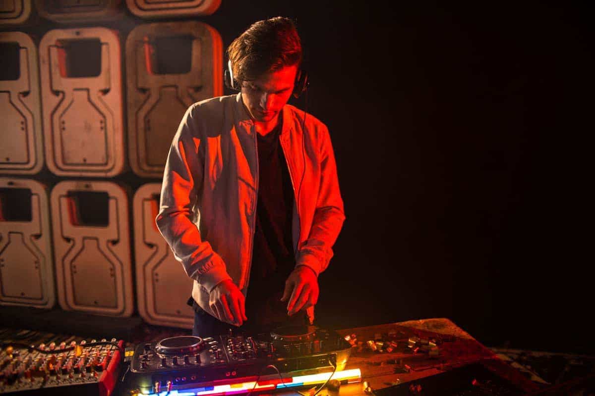 Die Kosten für DJ Toddy: Preistransparenz für professionelle DJ-Dienstleistungen